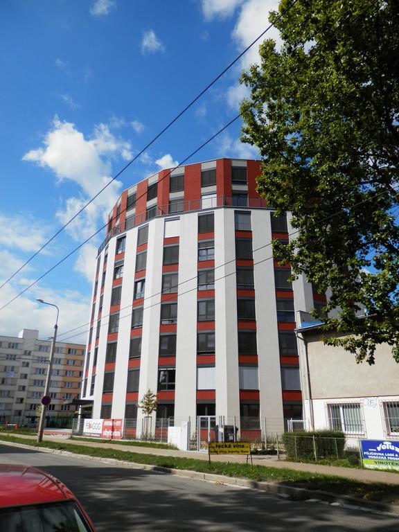 Ubytovaci Zarizeni Koleje Pedagog Budweis Exterior foto