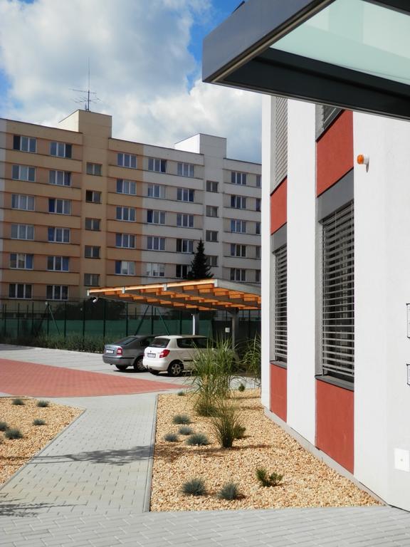 Ubytovaci Zarizeni Koleje Pedagog Budweis Exterior foto